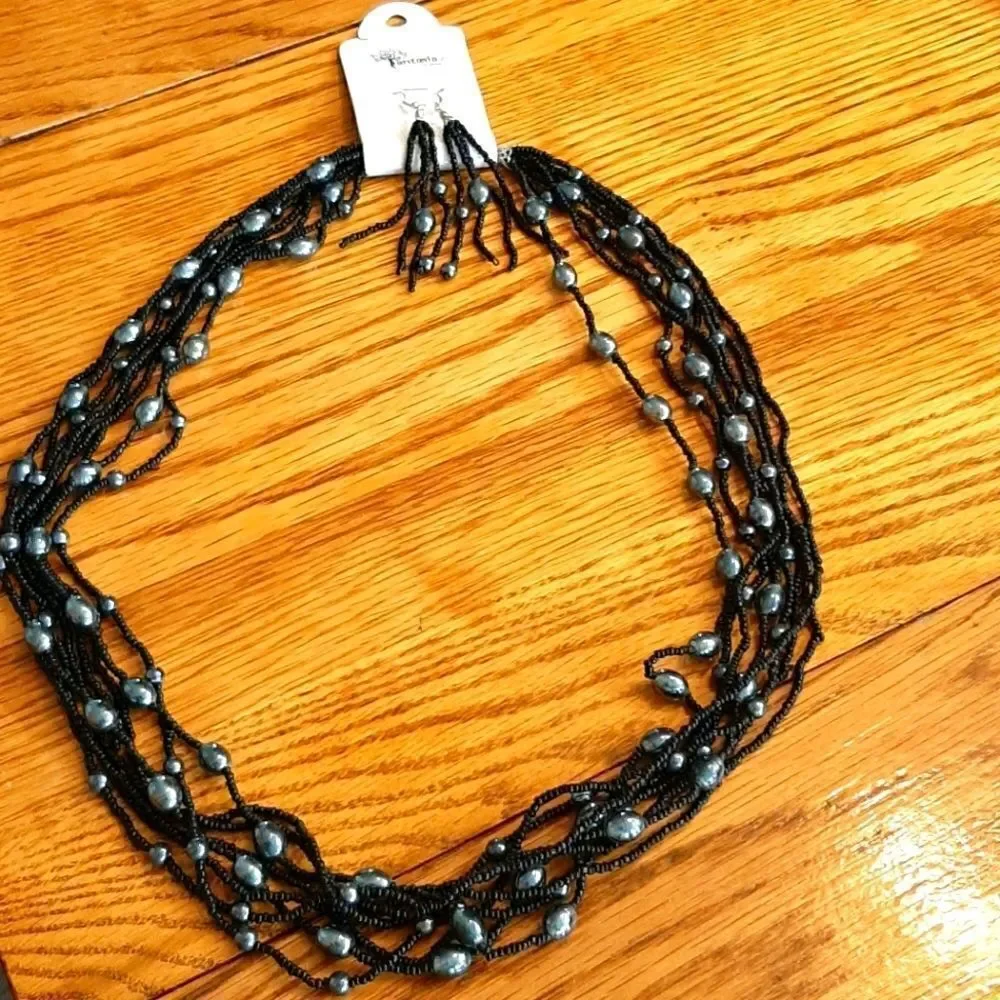 NWT Fantasia Black Beaded Necklace and Earring Set